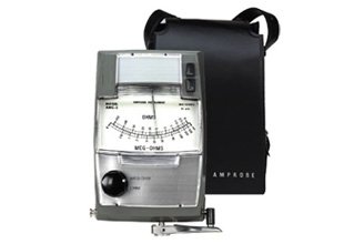 AMPROBE AMC3 Hand Cranked Insulation Tester