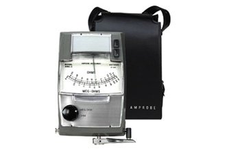 AMPROBE AMC4 Hand Cranked Insulation Tester