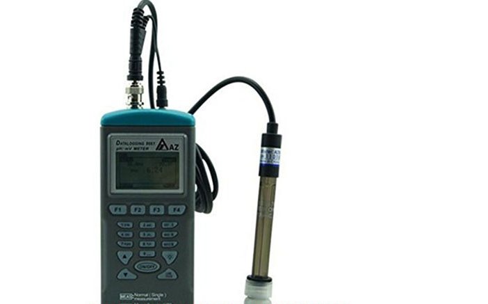 AZ Instrument 9661 Portable pH mV Datalogger copy