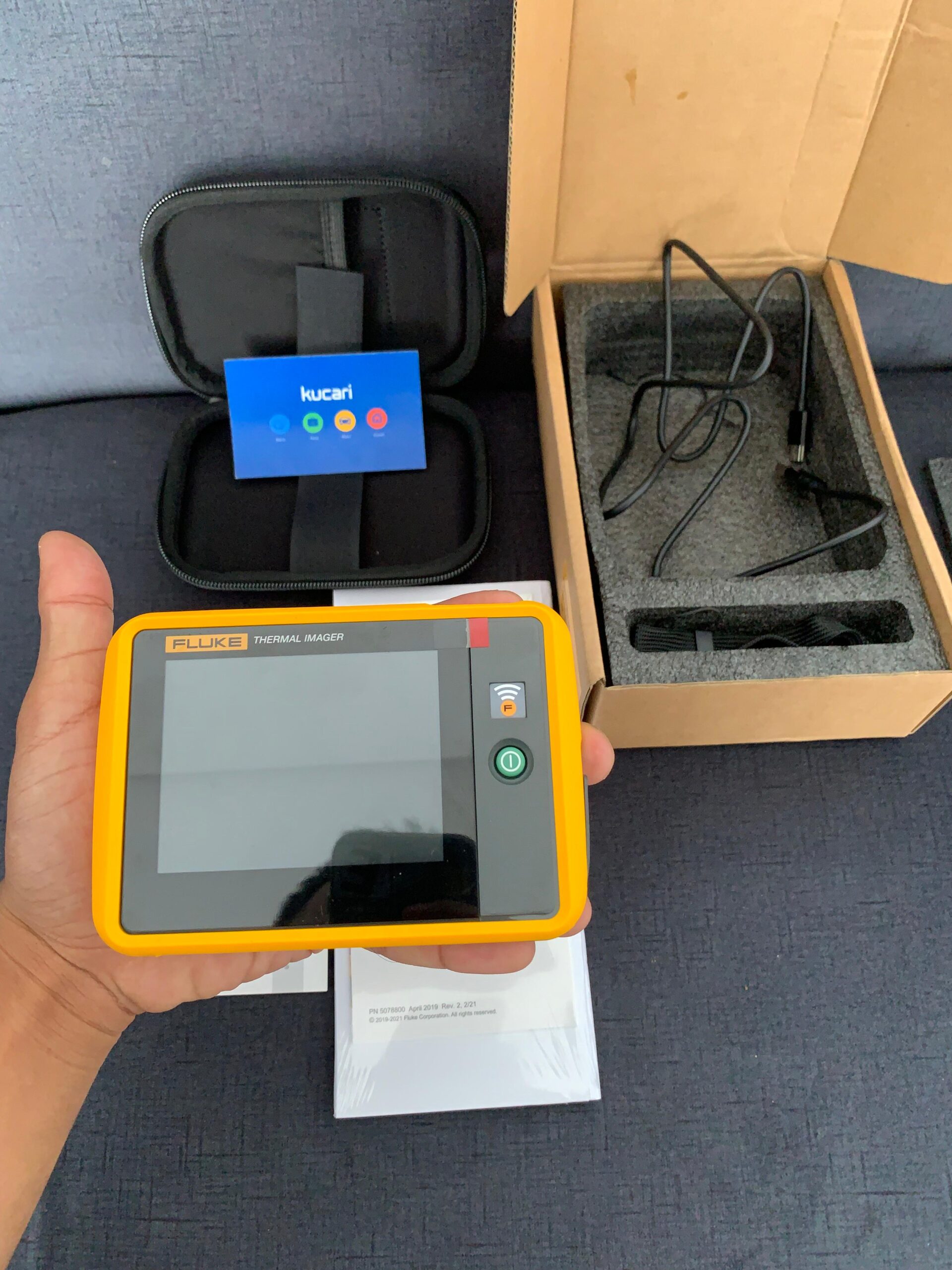 Fluke PTi120 Pocket Thermal Imaging Camera