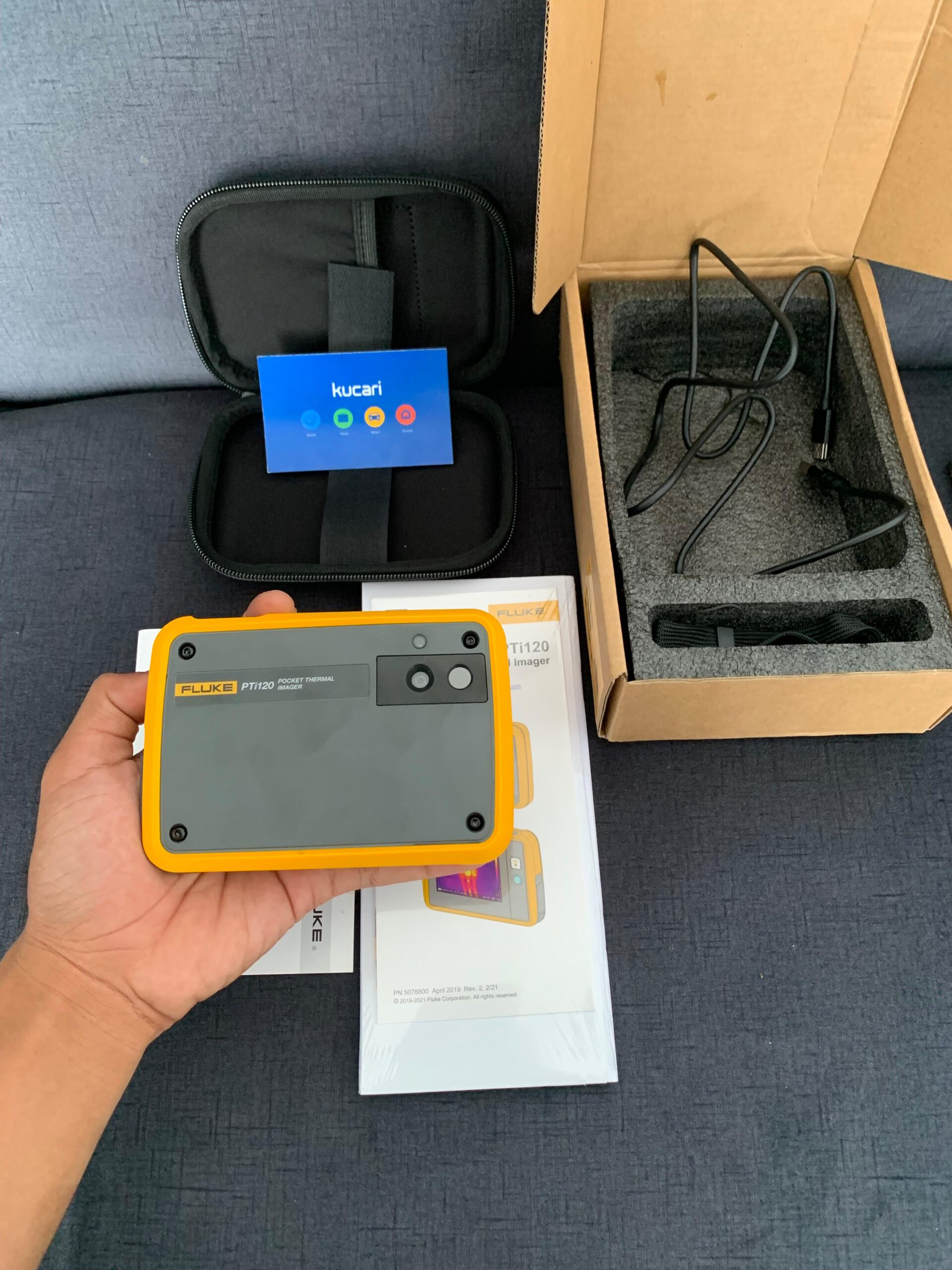 Fluke PTi120 Pocket Thermal Imaging Camera