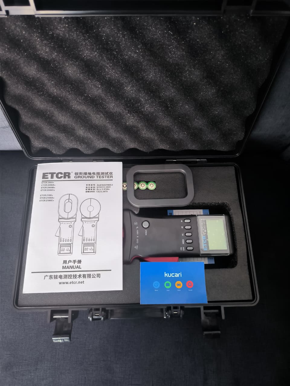Clamp Earth Resistance Tester ETCR2000A+ 9