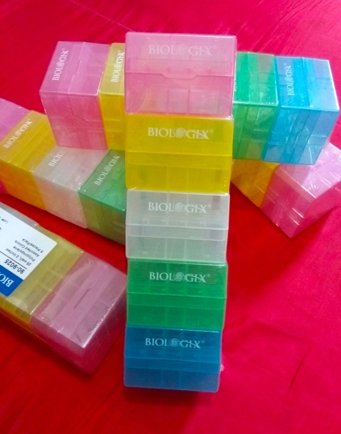 Microtube and Cryogenic Storage Box 25 Well Biologix