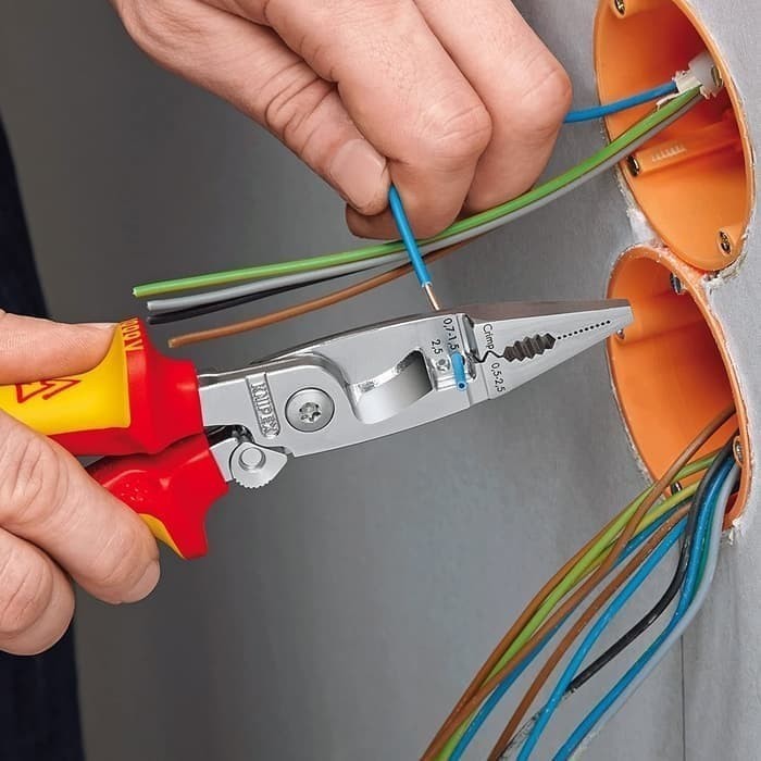 TANG POTONG KABEL 13 96 200 PLIERS FOR ELECTRICAL INSTALLATION KNIPEX - Image 3