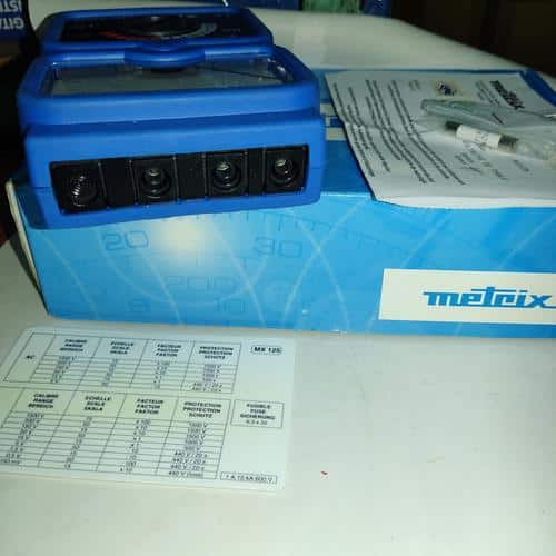 Metrix MX-125 Volt Meter - Image 3